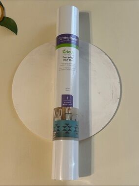 Cricut |Everyday Iron-On Vinyl | White| 12” x  24”